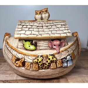 Treasure Craft Noahs Ark Ceramic Cookie Jar With Cute Animal Detailing